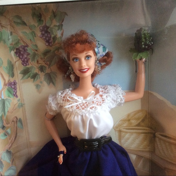 I Love Lucy Barbie Episode 150 Lucys Italian Movie - Picture 2 of 8